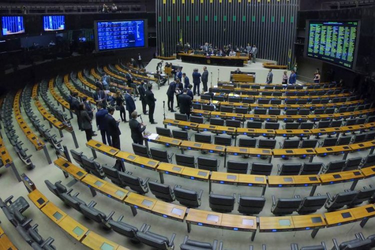 As “velhas raposas” preparam a volta ao Legislativo