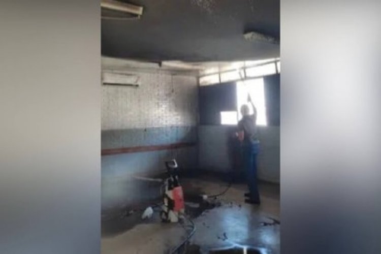 Aluno causa  incêndio em sala de  aula após por fogo  em carteira, em São Luís de  Montes Belos