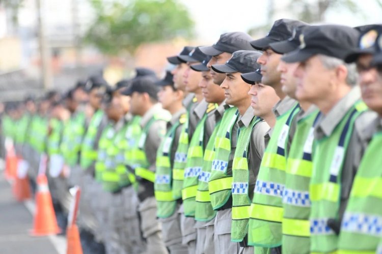 Governo de Goiás promove três mil policiais militares