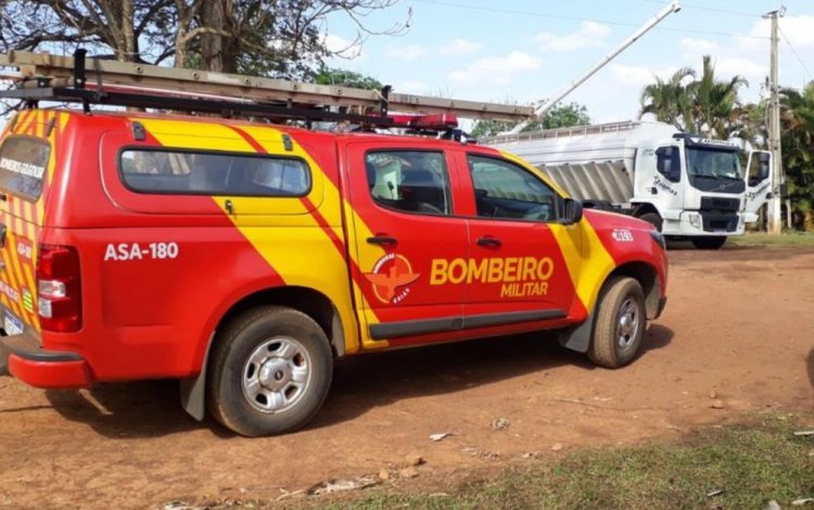 Motorista morre ao levar choque após caminhão encostar em fio da rede de energia na zona rural de Vianópolis