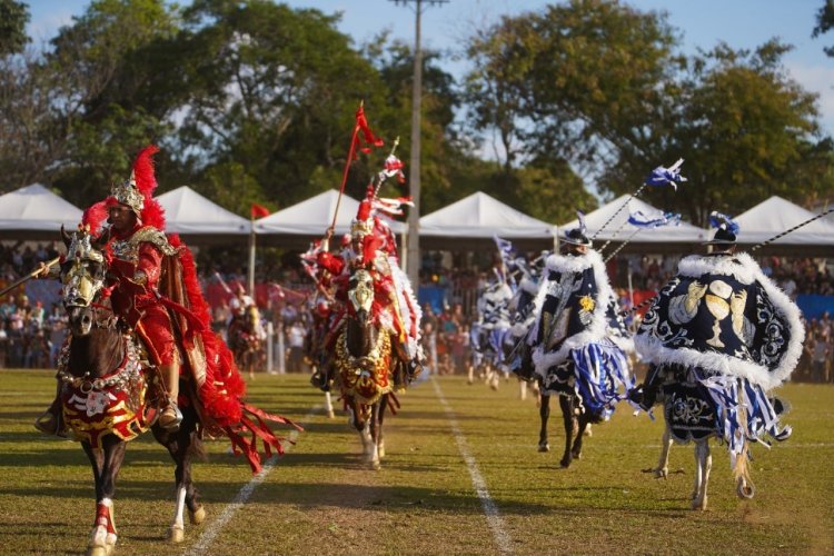 Após 70 anos, Cavalhadas voltam a ser realizadas na cidade de Goiás