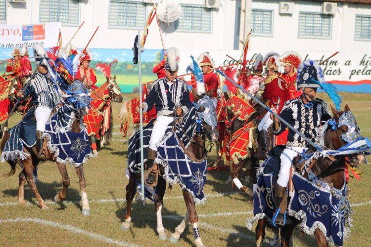 Após 70 anos, Cavalhadas voltam a ser realizadas na cidade de Goiás