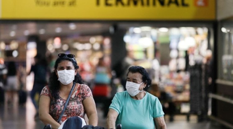 Máscaras voltam a ser exigidas na sexta (25) em aviões e aeroportos; veja o que muda