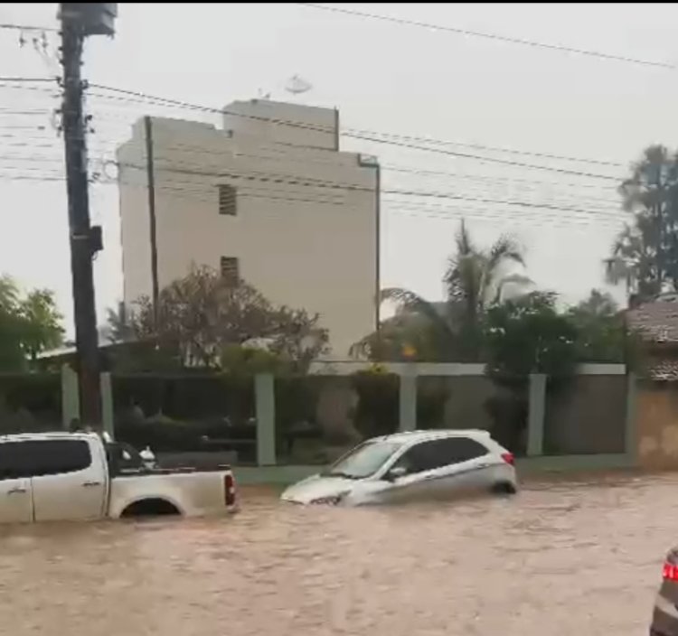 Goiás tem alerta para chuvas intensas com ventos de até 100 km/h, diz Inmet