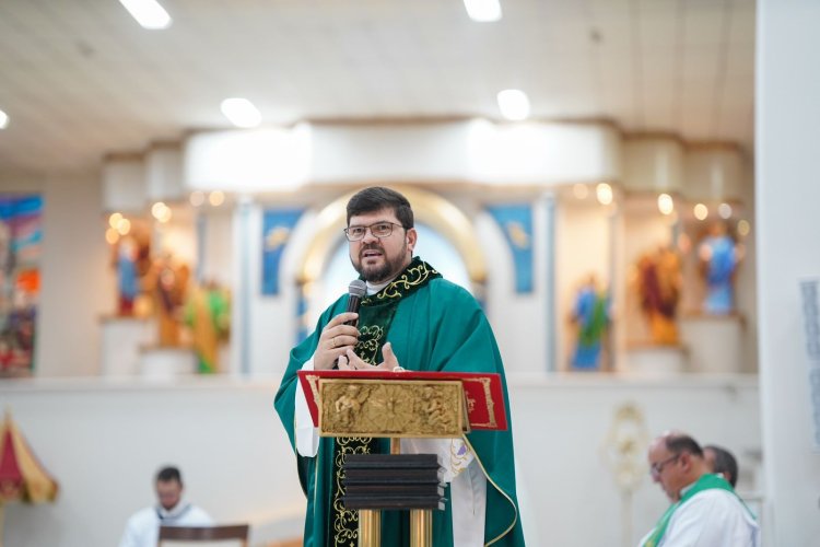 Caiado prestigia posse do novo reitor do Santuário Basílica do Divino Pai Eterno