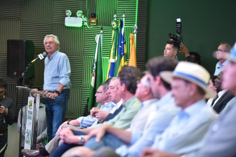 Na Tecnoshow, Caiado reforça prioridade ao agro