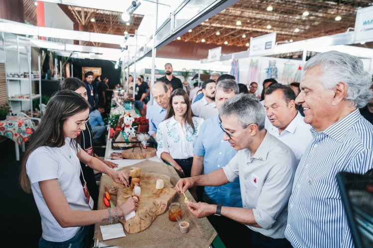 Na ExpoZebu, Caiado destaca avanços na pecuária e reforça compromisso com segurança no campo