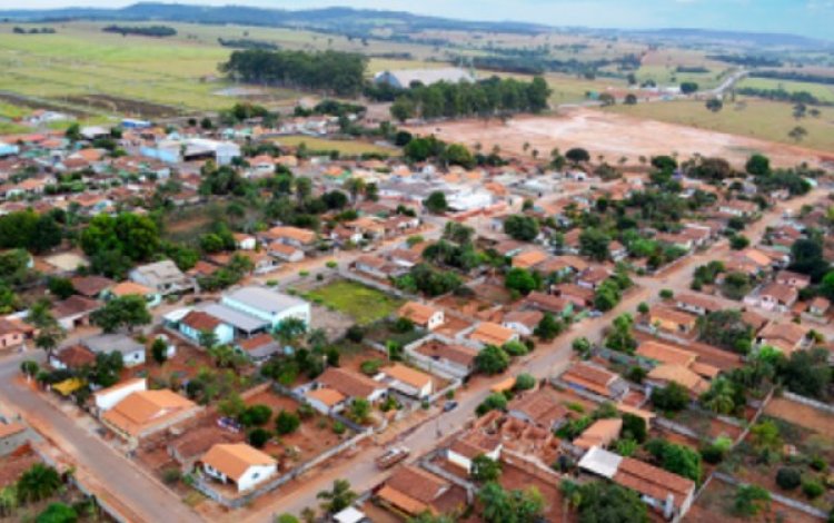 Jovem de 17 anos morre ao se engasgar com pedaço de tangerina em Goiás