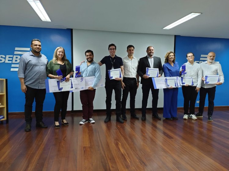 Profissionais da imprensa são homenageados em evento do Sebrae