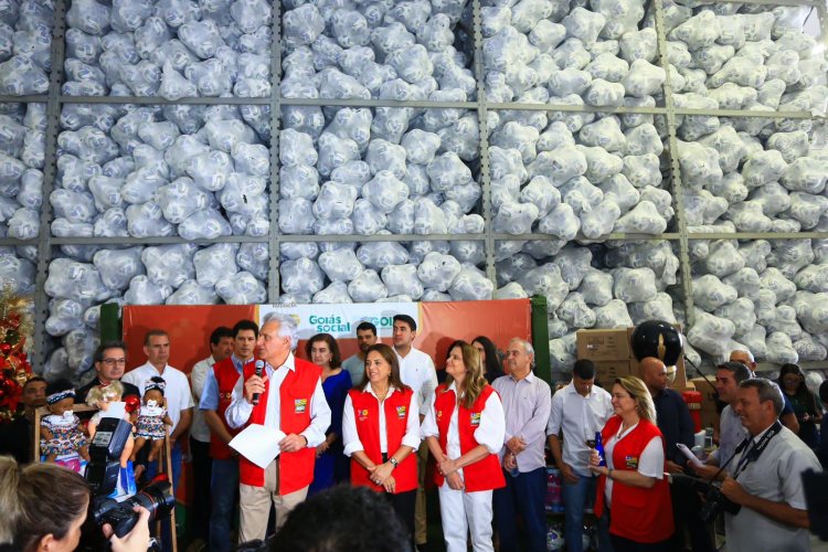 Natal do Bem: Caiado e Gracinha iniciam distribuição de 525 mil brinquedos aos municípios goianos