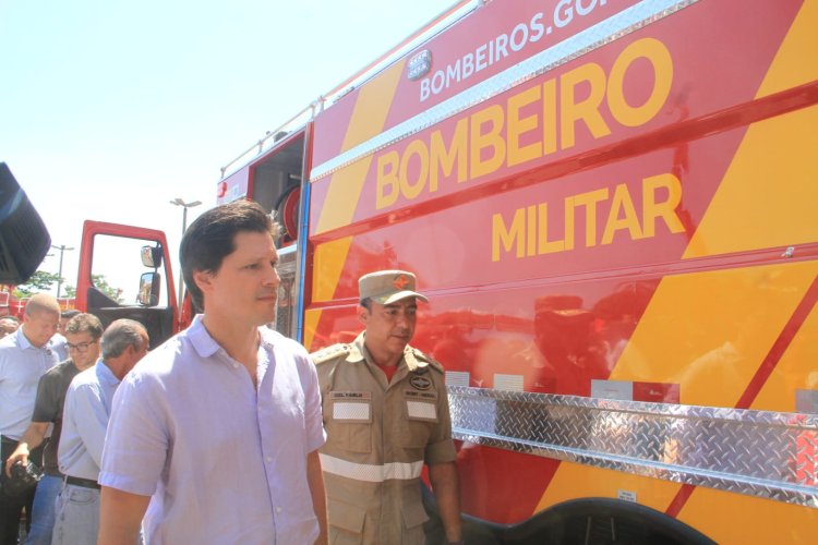 Corpo de Bombeiros de Jataí recebe caminhão de combate a incêndio florestal