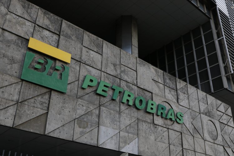 Petrobras faz concurso para nível técnico com salário de R$ 5,8 mil