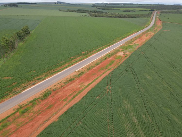 Goinfra avança na pavimentação da GO-591, entre Cabeceiras e divisa com MG