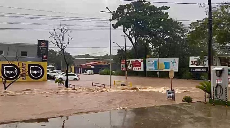 Chuvas em Formosa causam transtornos e expõem precariedade da infraestrutura