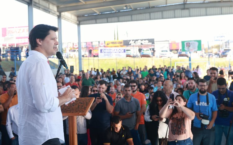 Daniel Vilela e prefeito Vilmar Mariano entregam Praça da Juventude à população de Aparecida