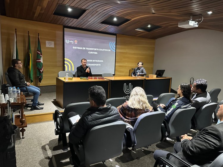 Grupo de Trabalho para aperfeiçoamento do transporte do Entorno do DF  visita modelo de Curitiba