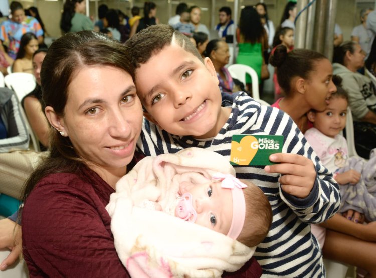 Goiás Social entrega mais de 4,2 mil benefícios do Mães de Goiás em cinco municípios