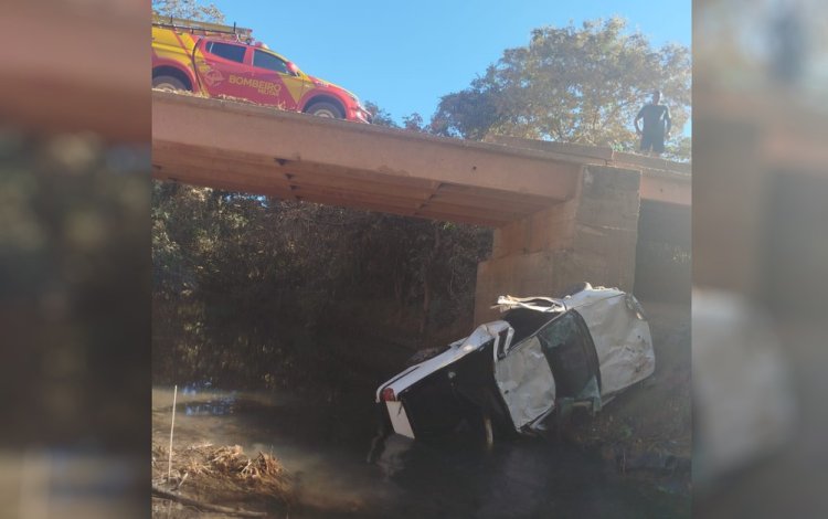 Adolescente morre após  ficar 4 dias em estado grave depois de sofrer acidente automobilístico em Divinópolis