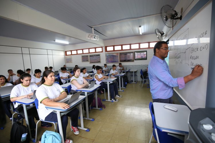 Governo de Goiás amplia atendimento na rede estadual com mais 15 mil vagas para cursos técnicos integrados ao ensino médio