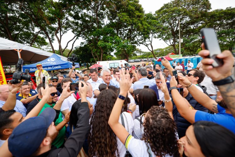 Recebido com festa, Caiado elogia estrutura da 2ª Feira #NoEntornoTem: “Cada vez mais diferenciada”