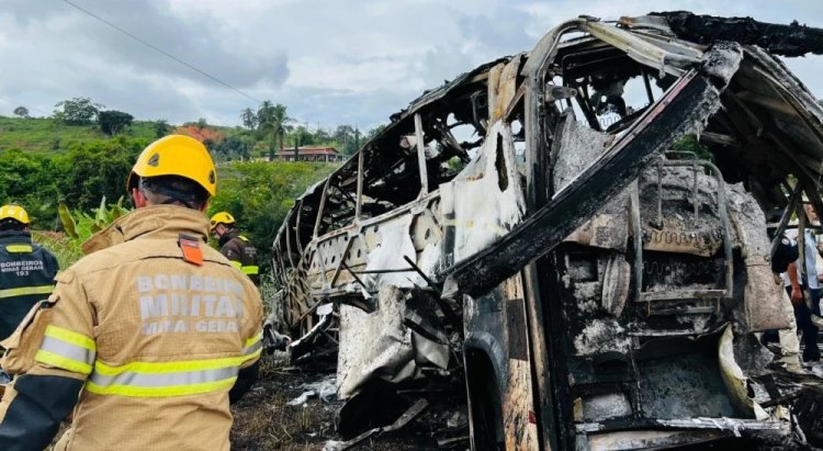 Tragédia na BR-116 em Minas Gerais deixa 38 mortos