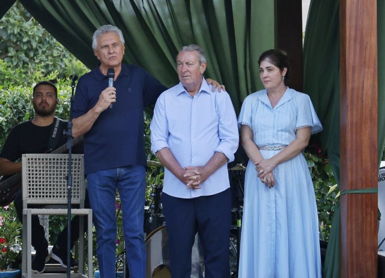 Caiado prestigia aniversário de José Mário Schreiner